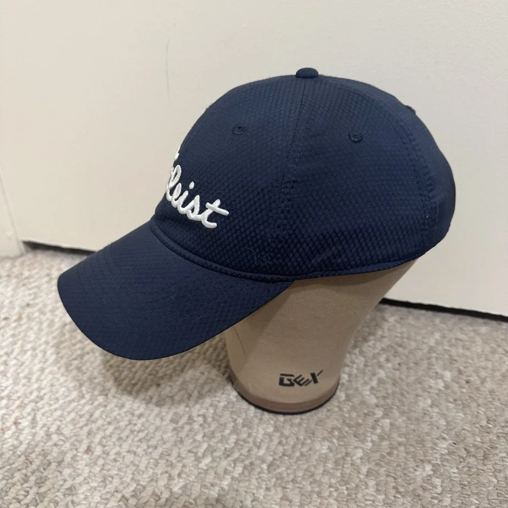 Titleist Performance Golf Hat Cap "Roberetet" Embroidered Adjustable Strap Back - Picture 2 of 10